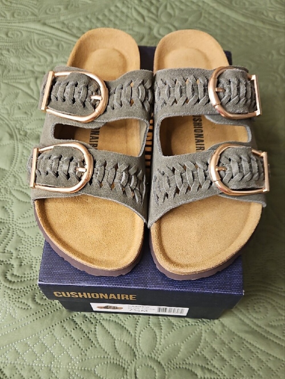 Cushionaire Cashew Olive Suede Women's Sandal NEW 7.5
